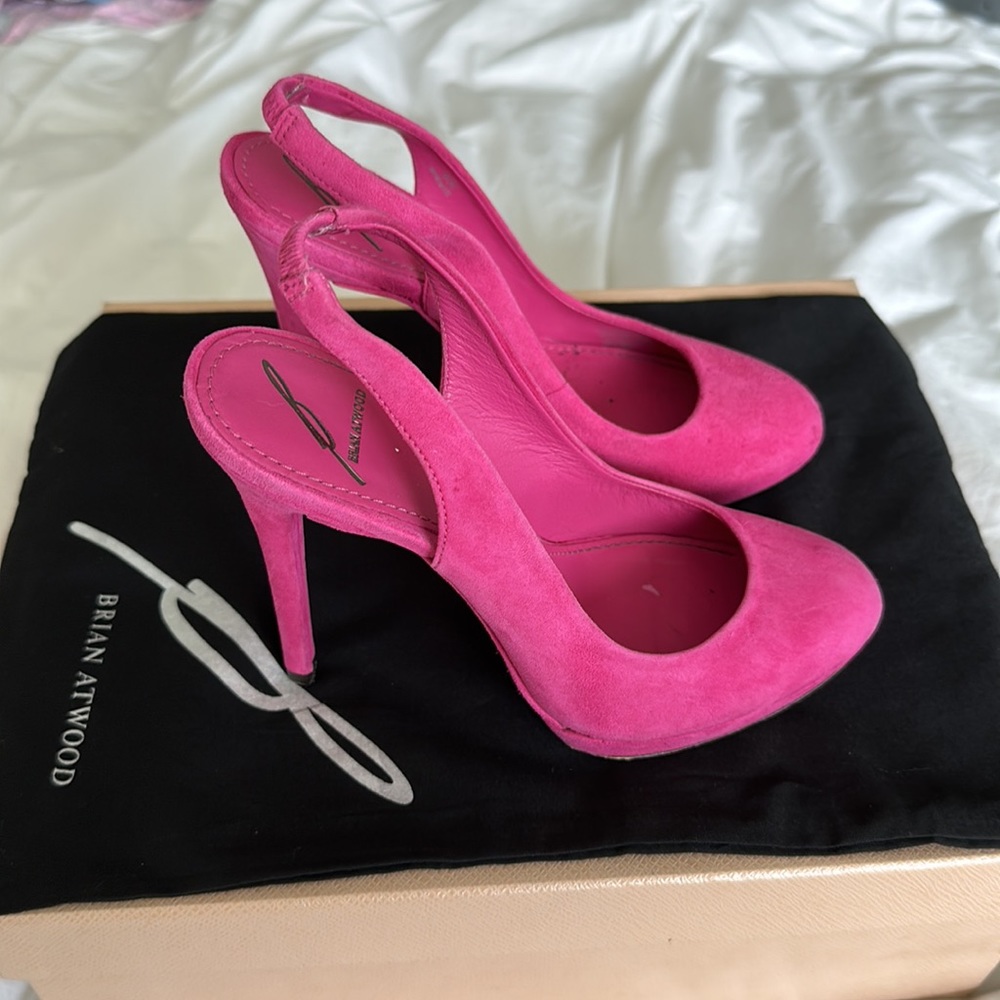 Brian Atwood hot pink sling back stilettos 👠- size 36 / 6 💕 EUC